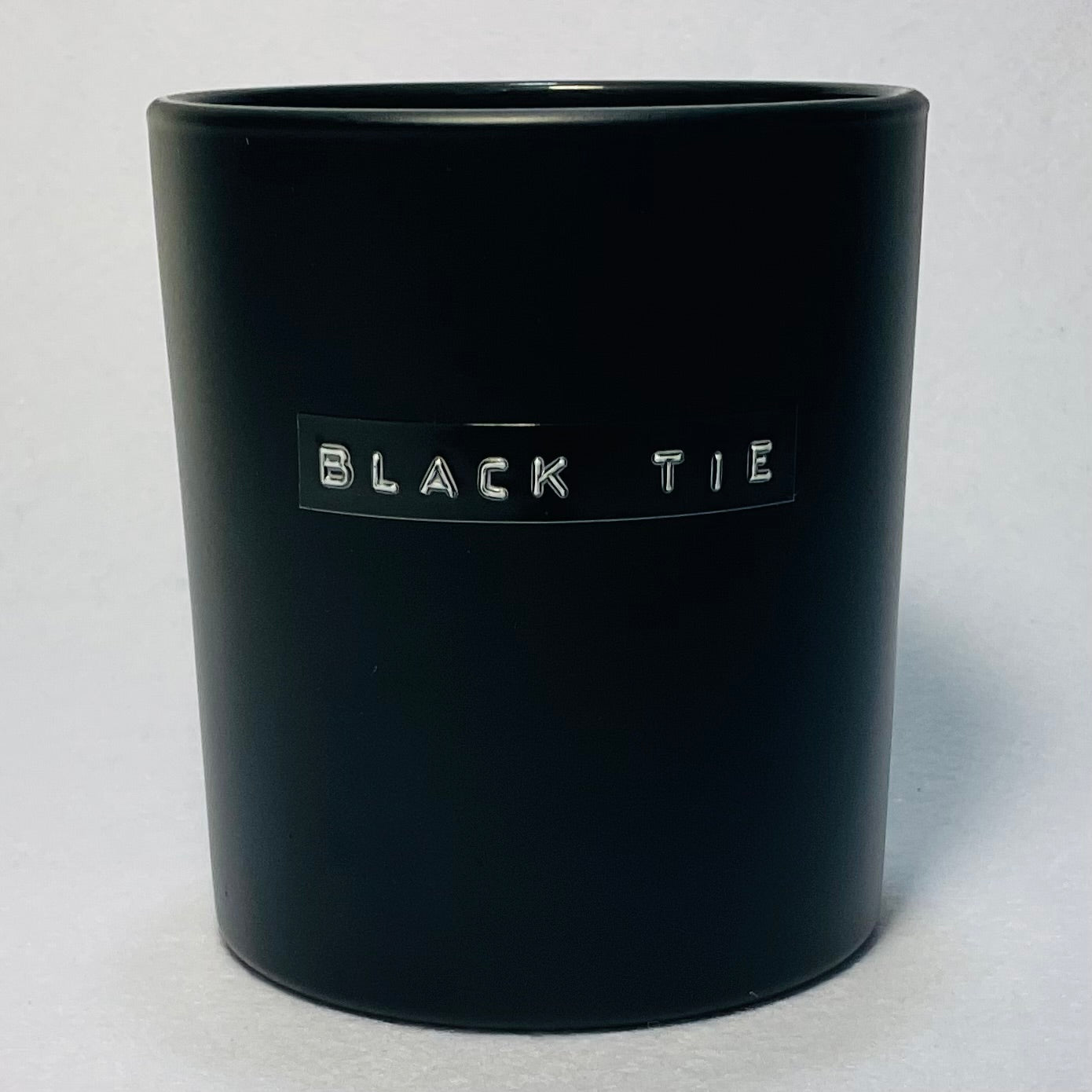 BLACK TIE